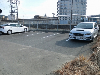 倉吉駅北月極駐車場