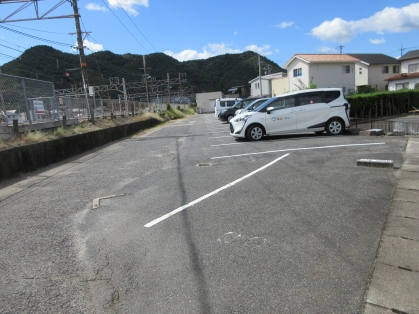 和気駅月極駐車場