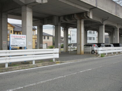 茶屋町駅第五月極駐車場