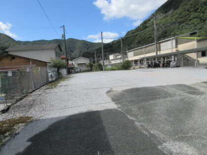 井倉駅月極駐車場