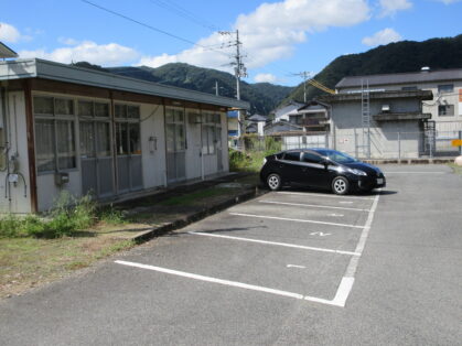 美袋駅月極駐車場