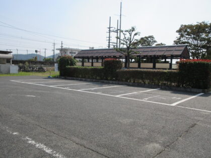 西阿知駅北口月極駐車場