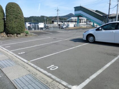 松崎駅月極駐車場